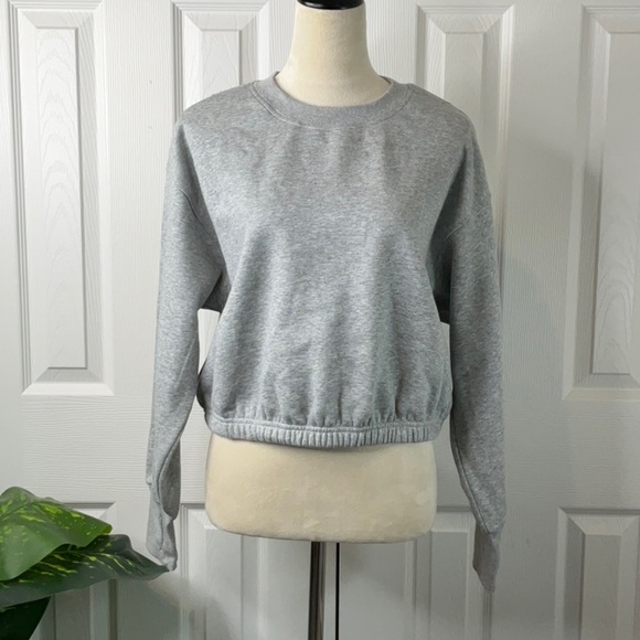JoyLab Women's Fleece Cropped Crewneck Pullover Sweatshirt Gray Various Sizes - Picture 6 of 10
